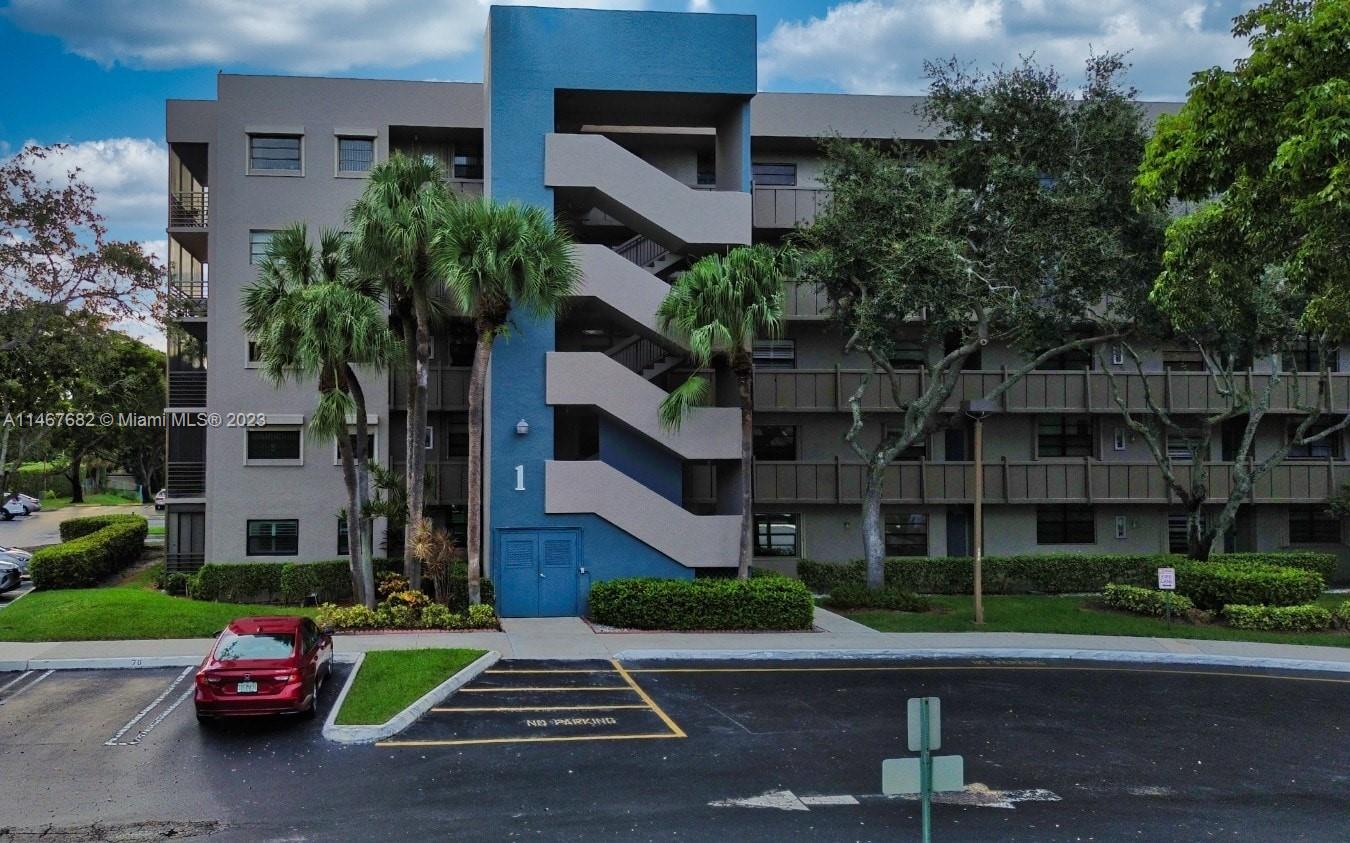 COLONY POINT 1 CONDO - Residential