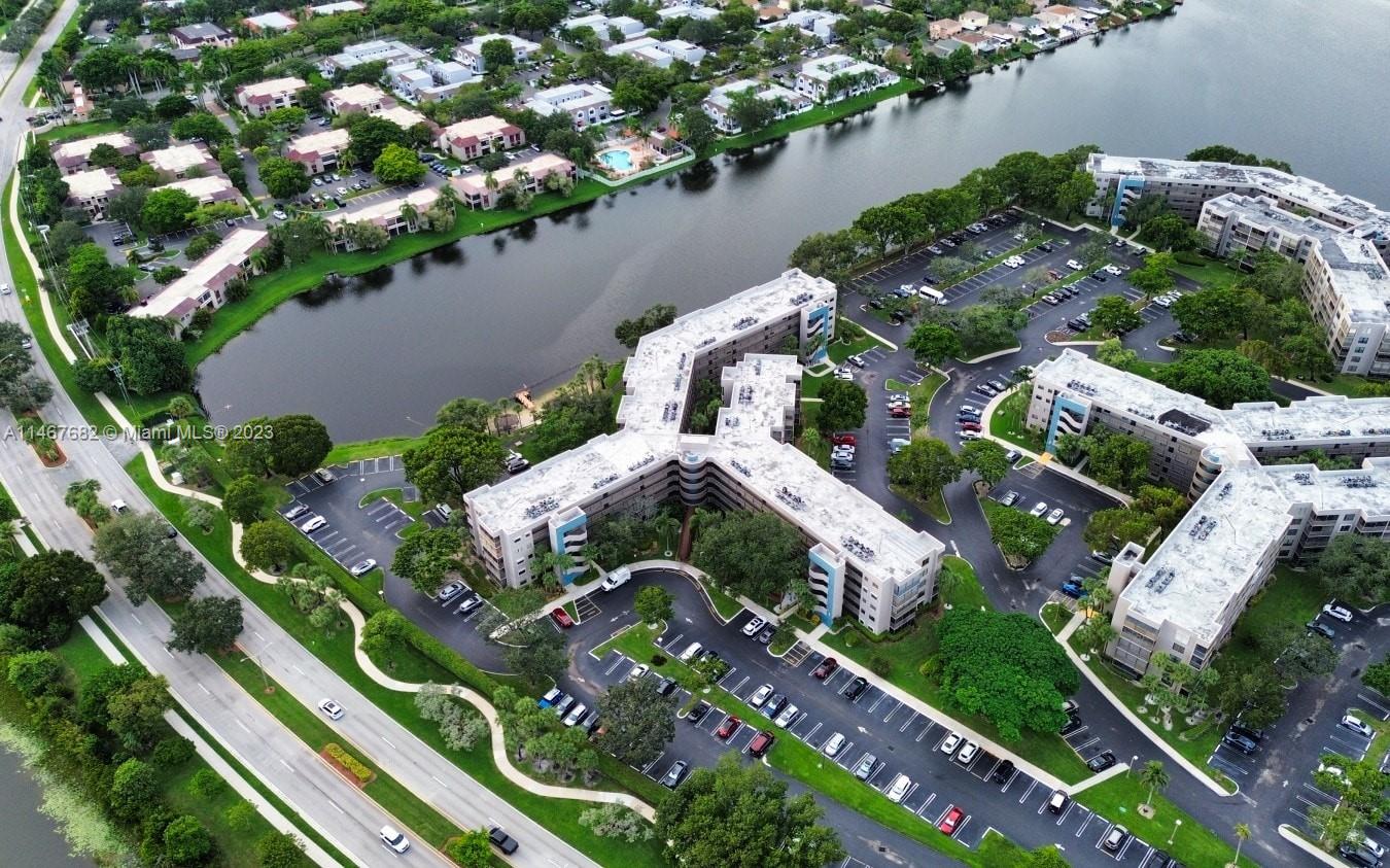 COLONY POINT 1 CONDO - Residential