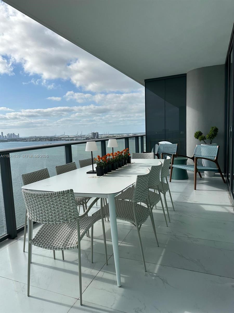 ONE PARAISO CONDO - Residential Lease