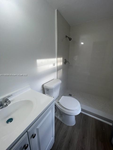 HYDE PARK FIRST SEC - Residential Lease