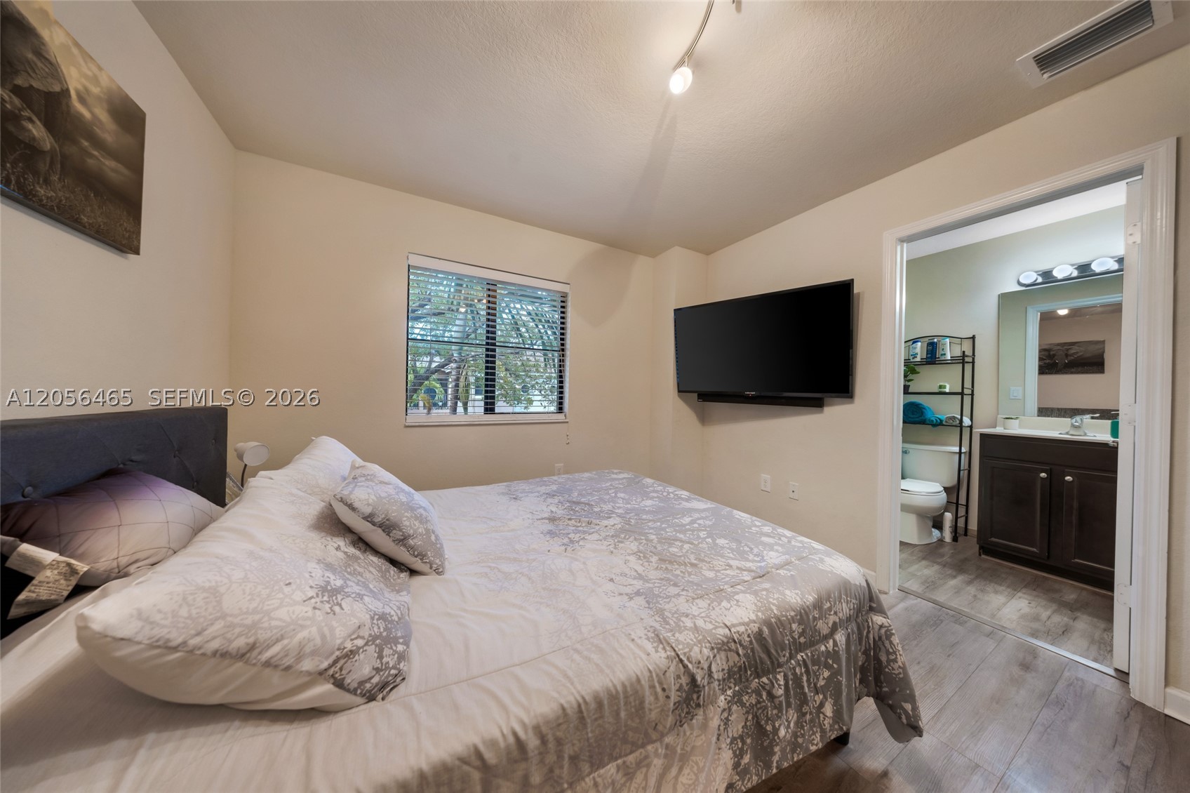 THE COURTS AT BAYSHORE I - Residential