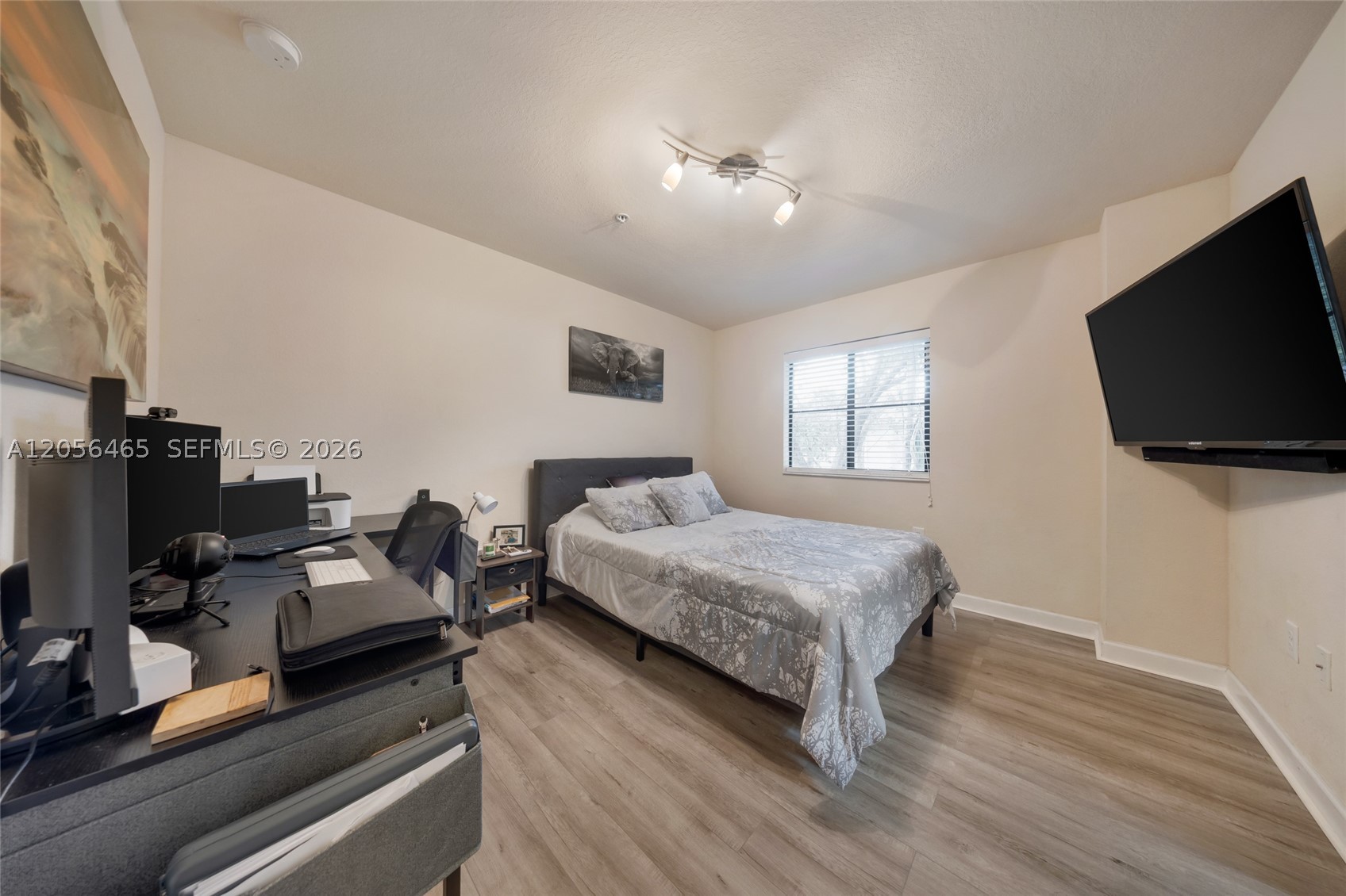 THE COURTS AT BAYSHORE I - Residential