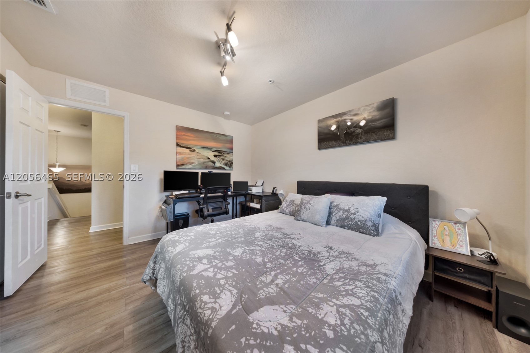 THE COURTS AT BAYSHORE I - Residential