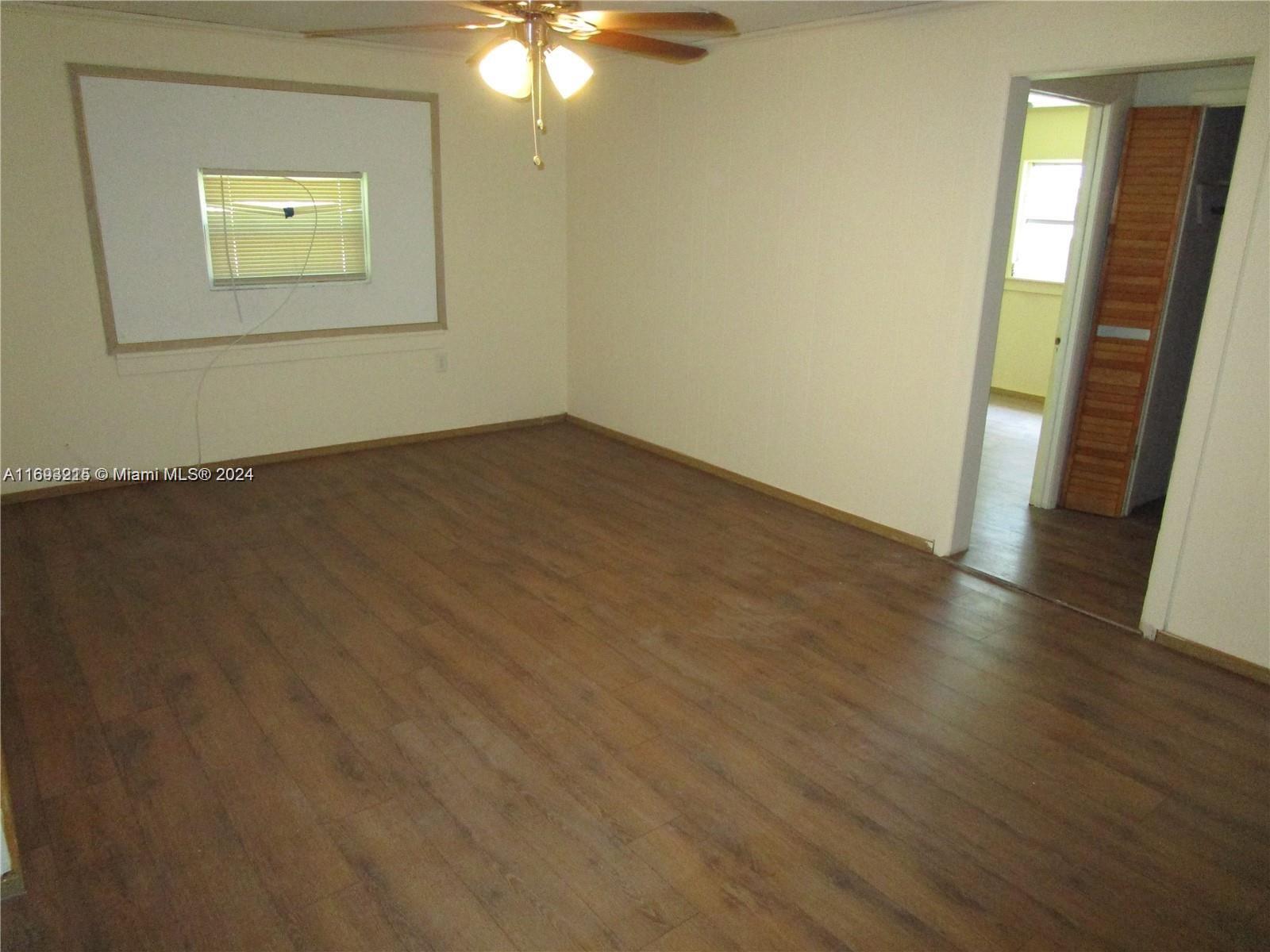 ELLIOTT VELVA GARDENS - Residential Lease