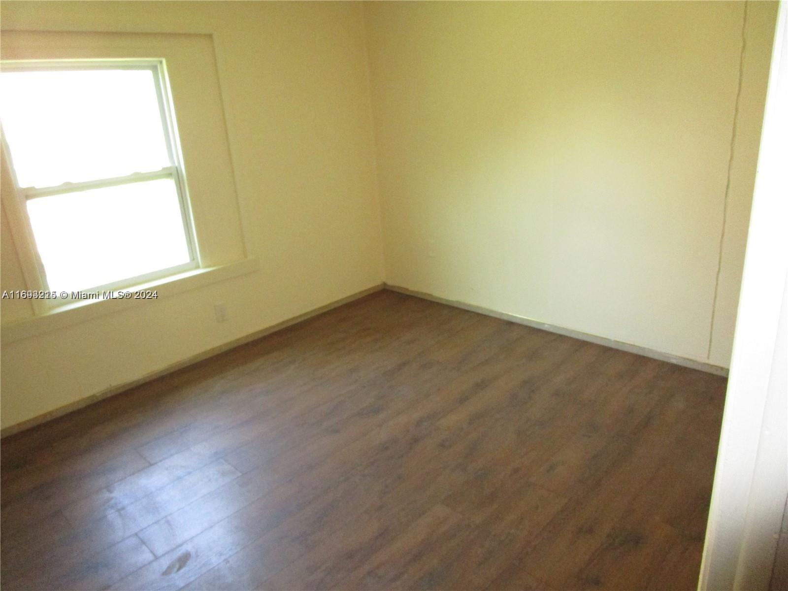 ELLIOTT VELVA GARDENS - Residential Lease