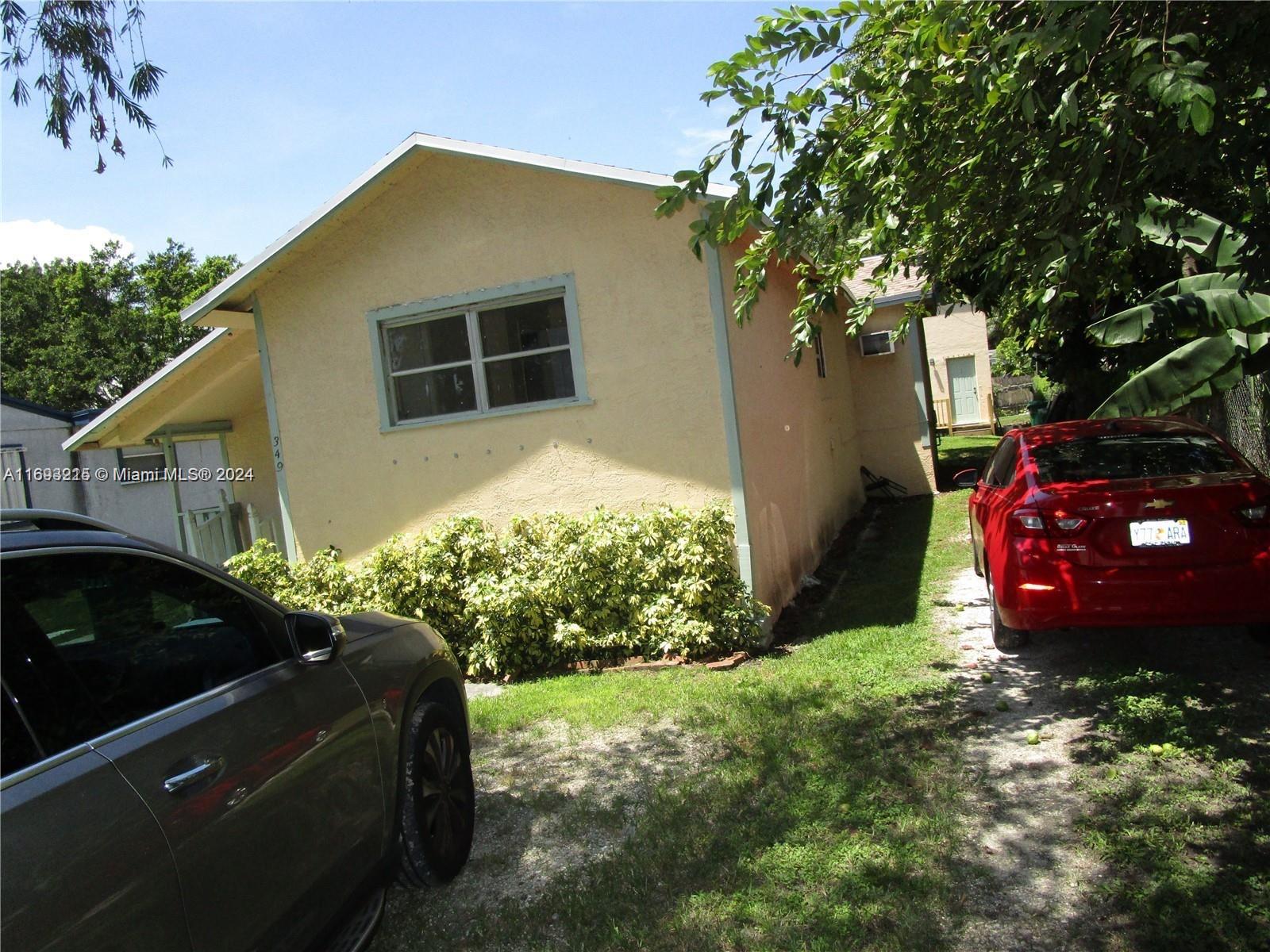 ELLIOTT VELVA GARDENS - Residential Lease