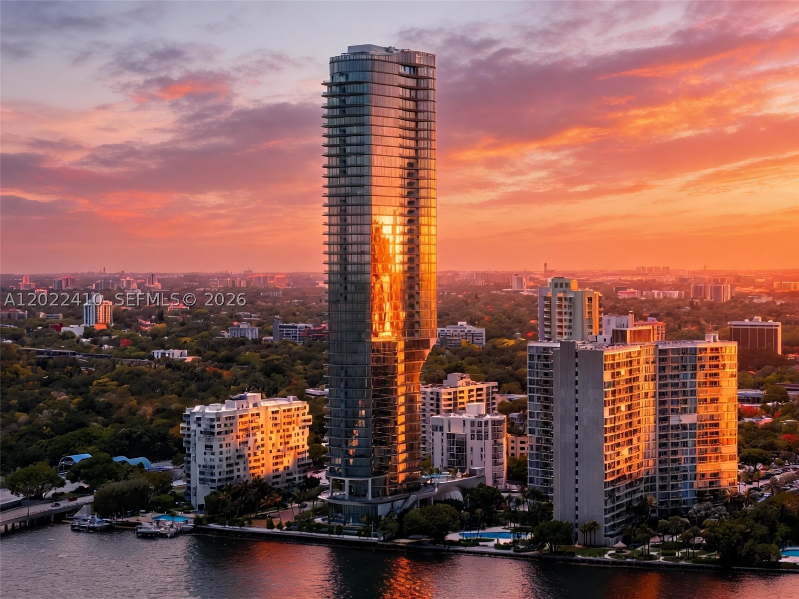 UNA RESIDENCES - Residential