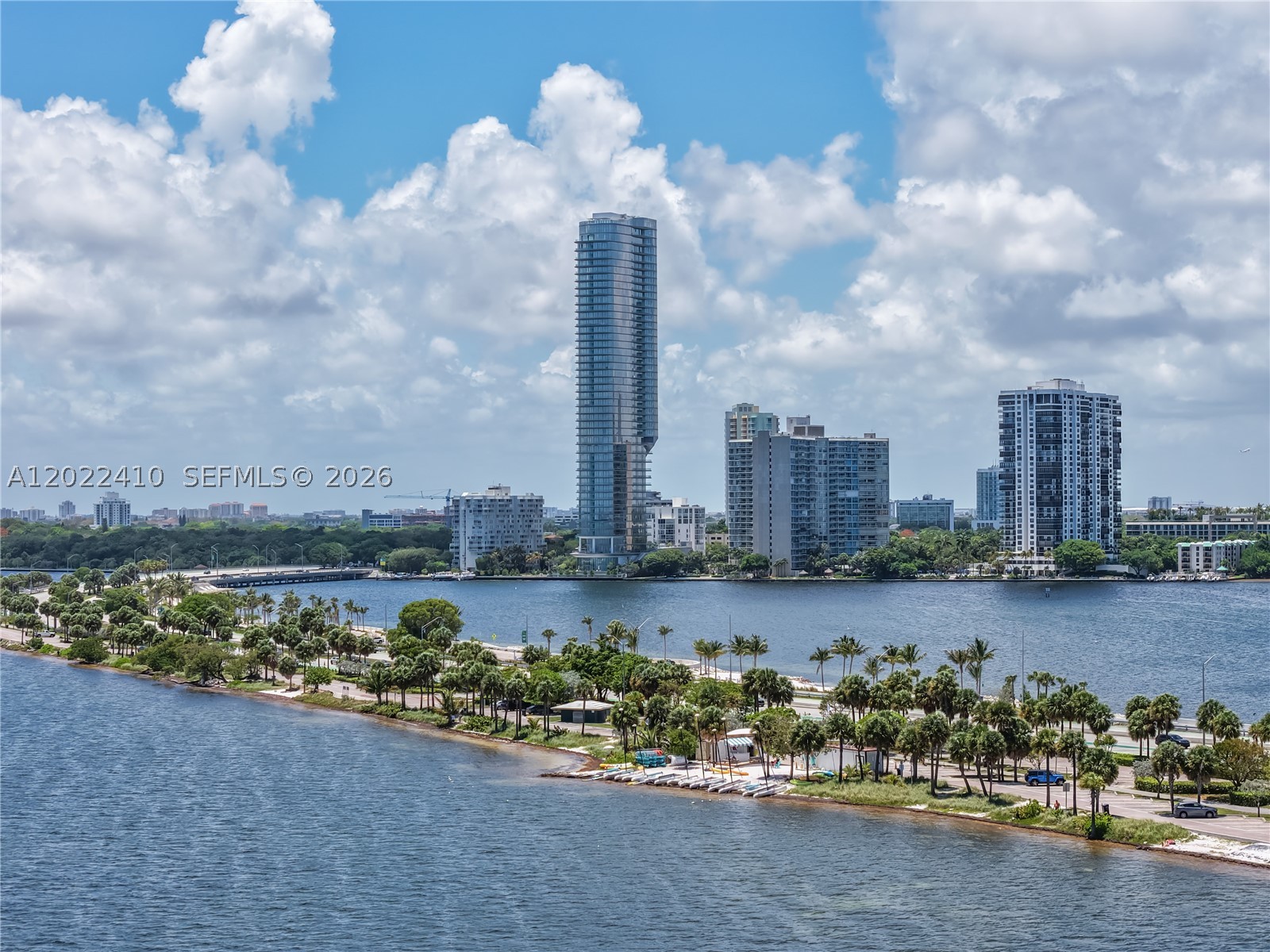 UNA RESIDENCES - Residential