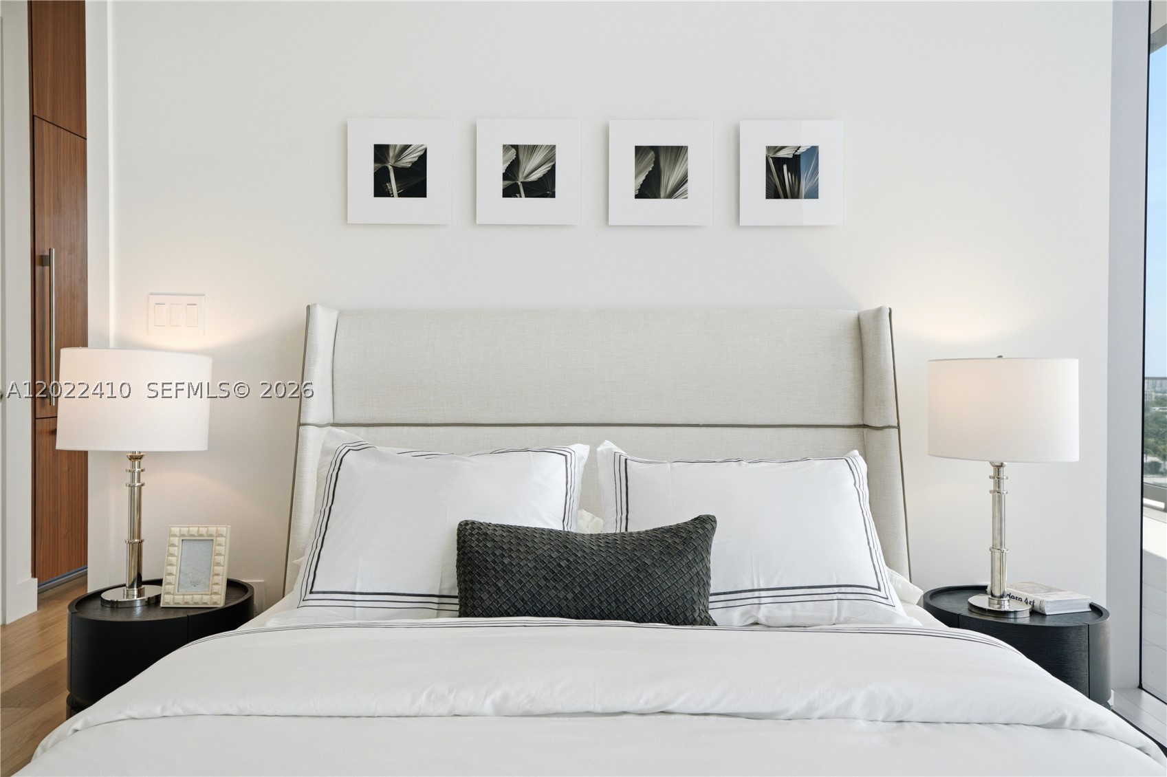 UNA RESIDENCES - Residential