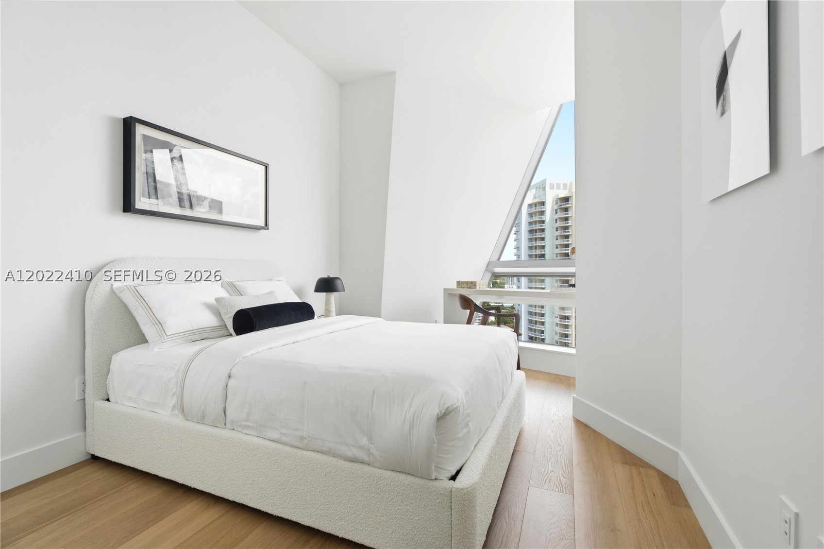 UNA RESIDENCES - Residential