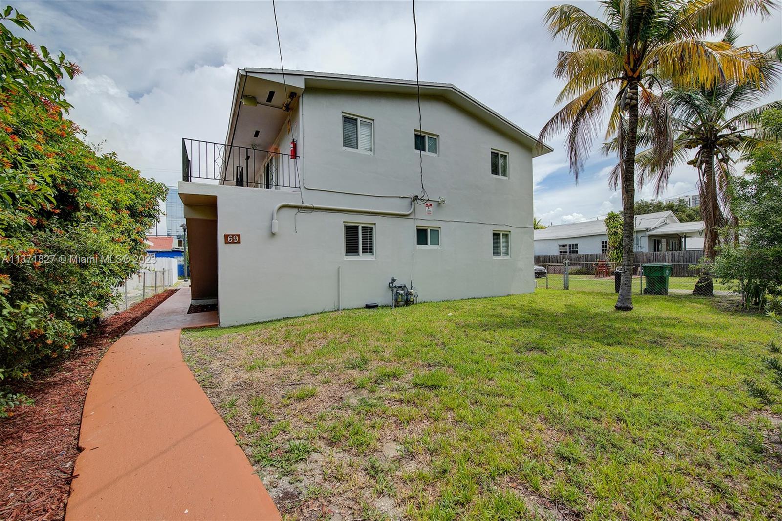 WYND WOOD PARK - Residential Lease