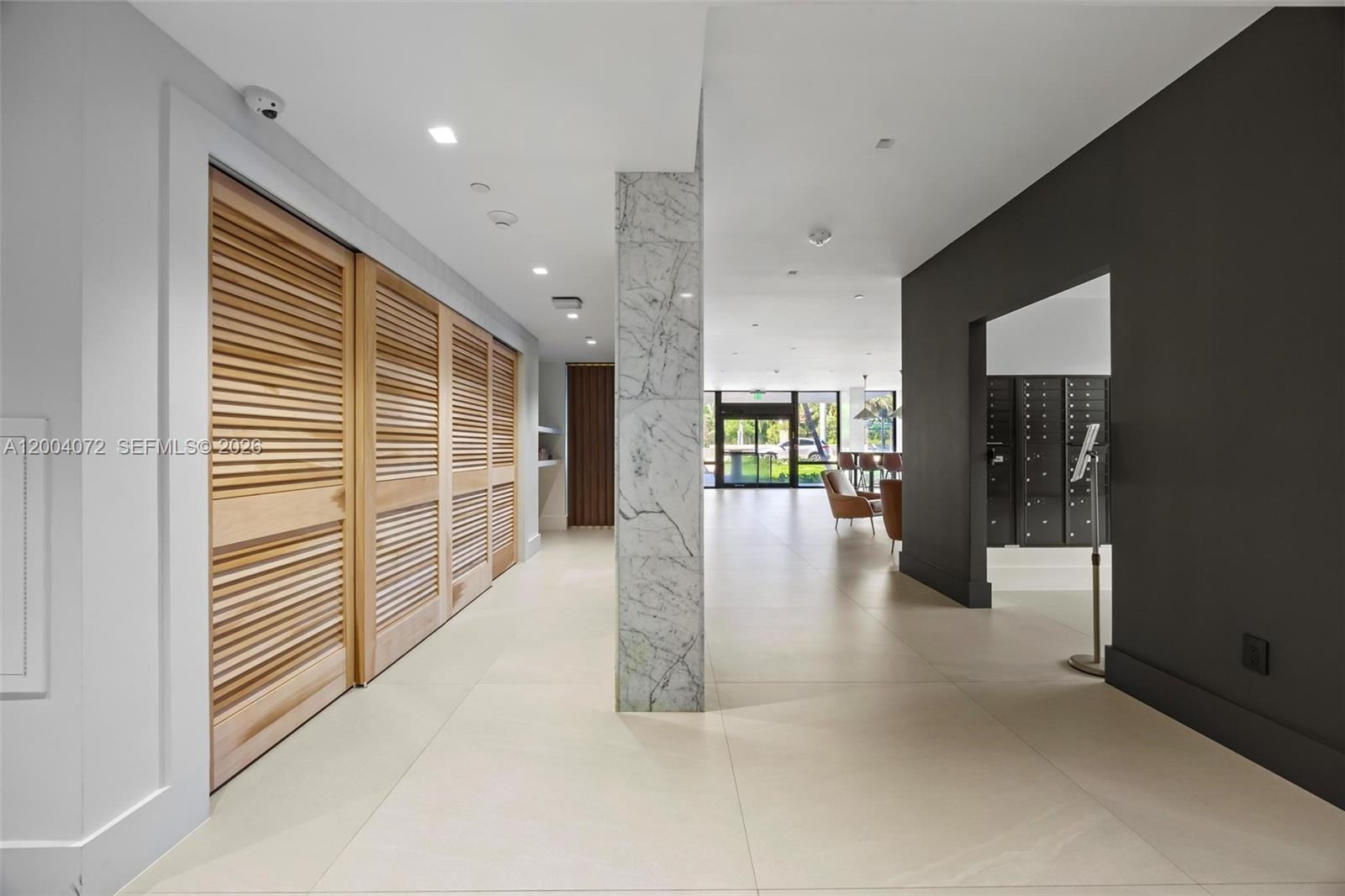 CLEARVIEW TOWERS CONDO - Residential