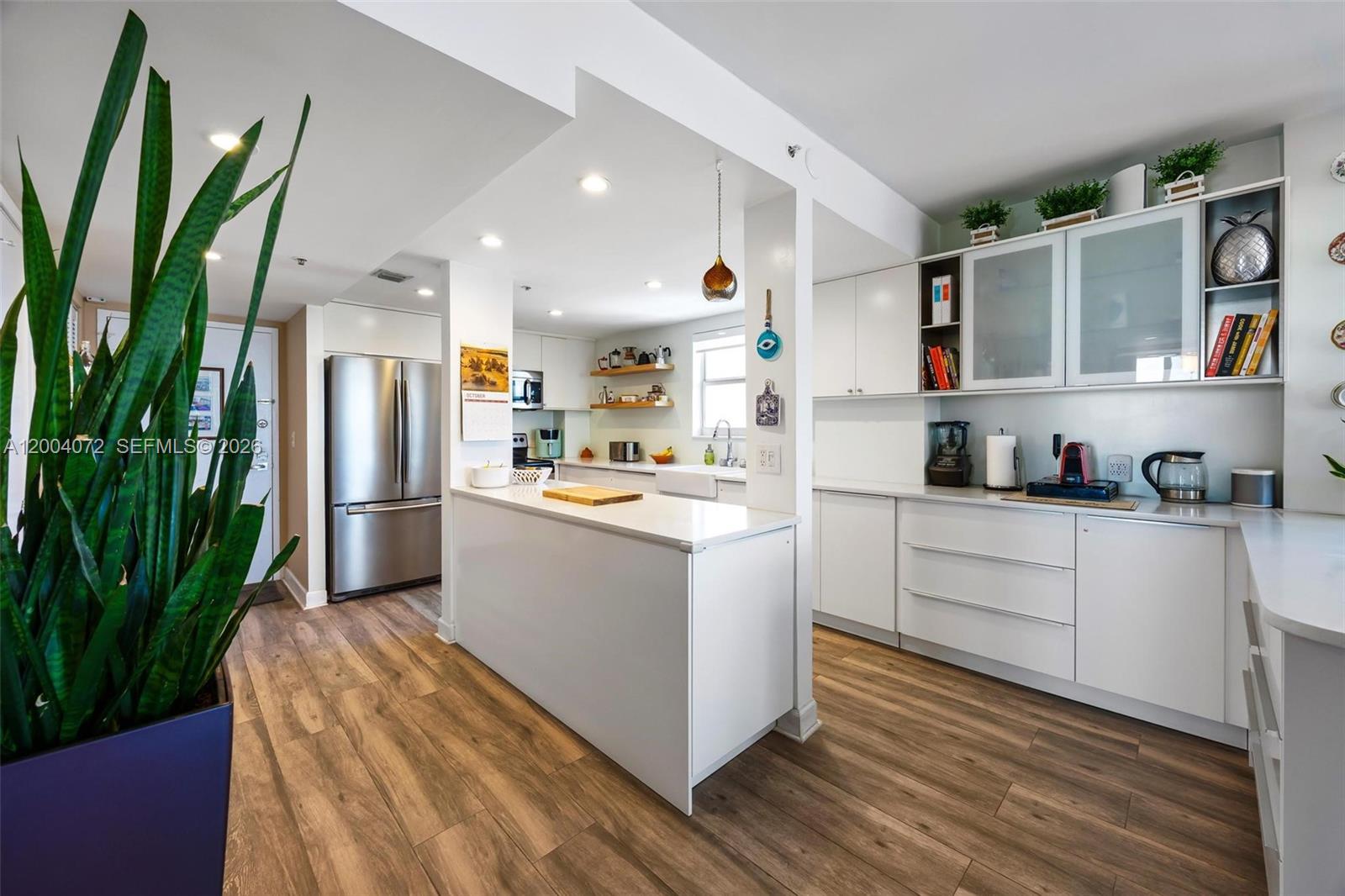 CLEARVIEW TOWERS CONDO - Residential