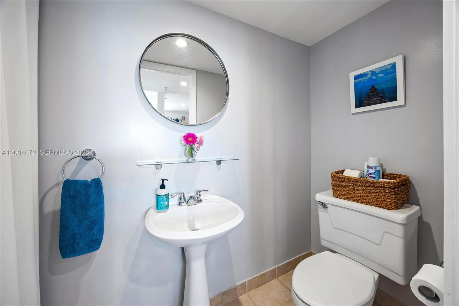 CLEARVIEW TOWERS CONDO - Residential