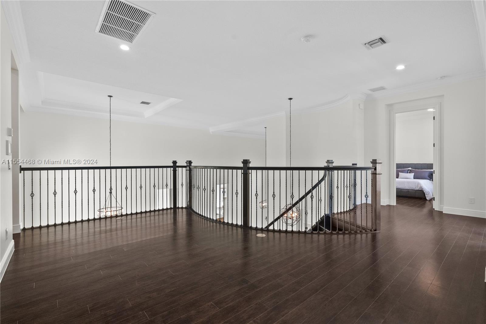 ROYAL PALM POLO PLAT - Residential Lease