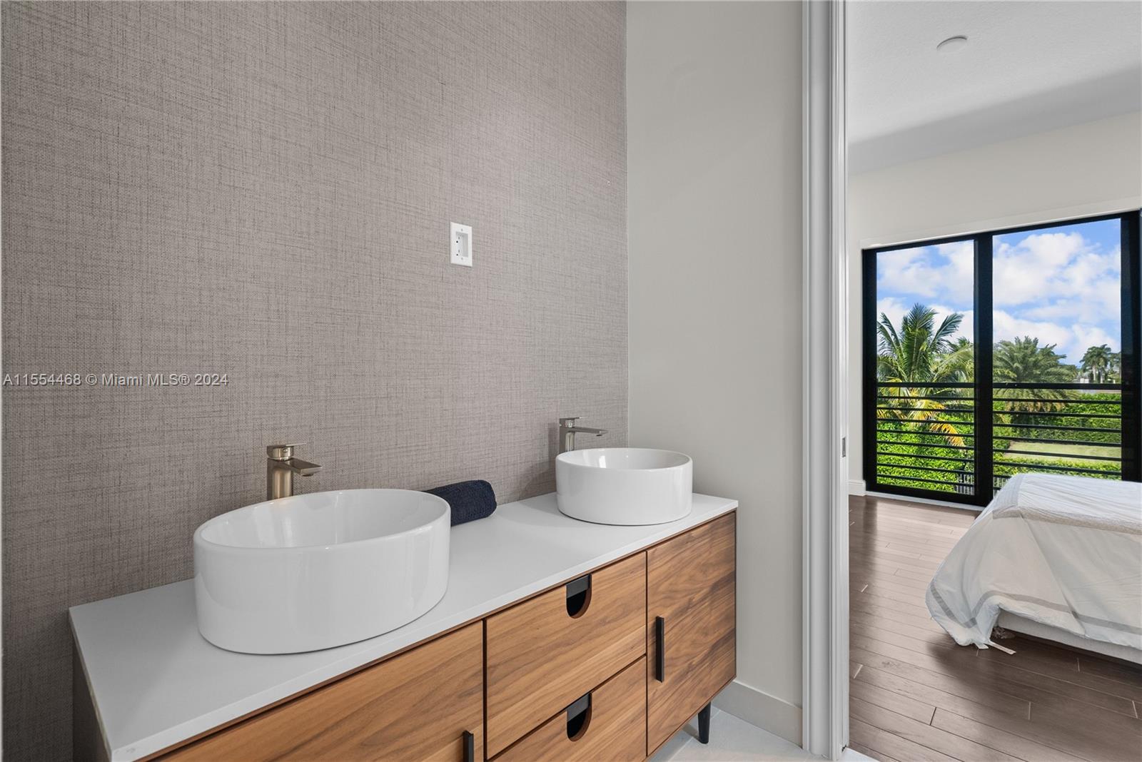 ROYAL PALM POLO PLAT - Residential Lease