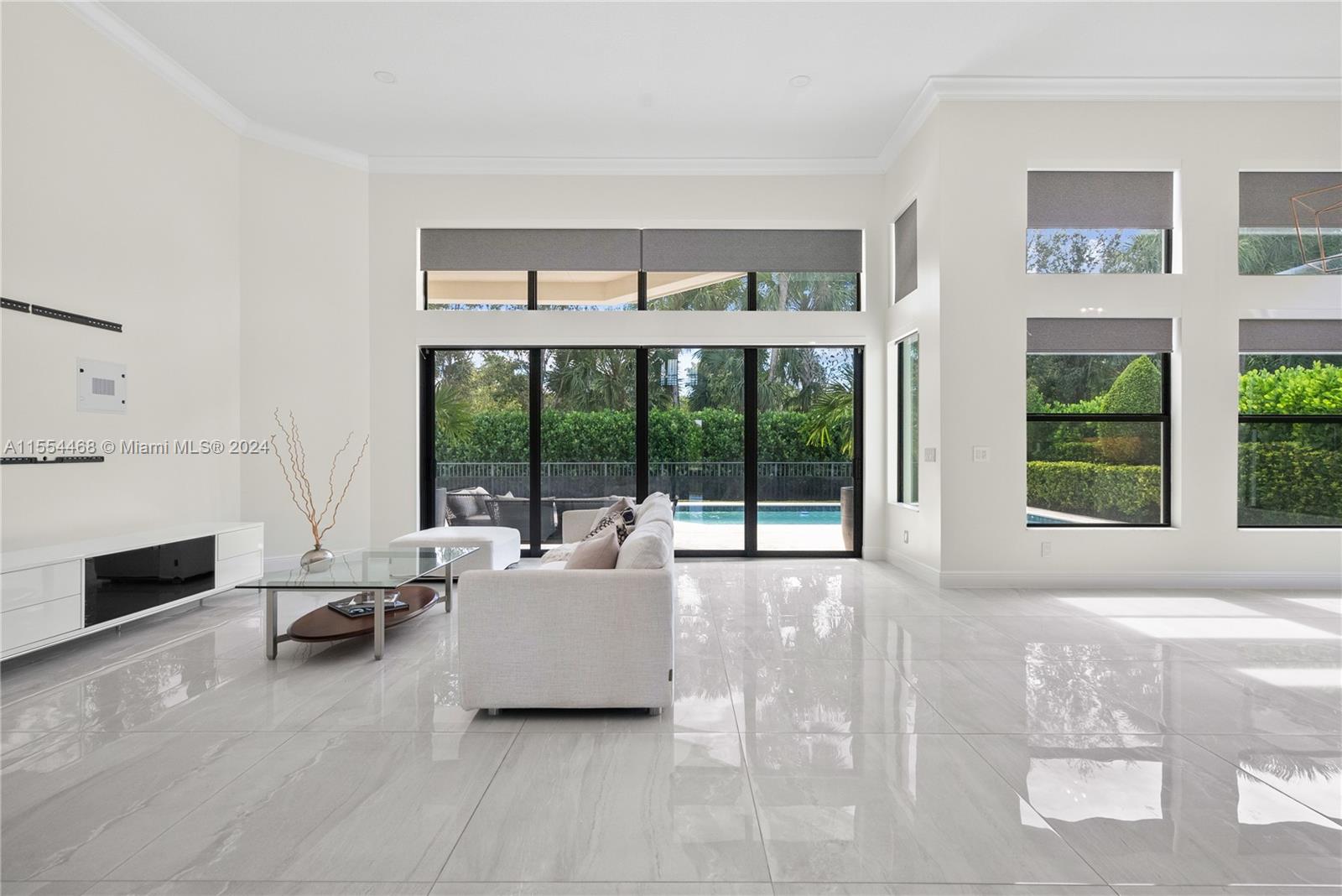 ROYAL PALM POLO PLAT - Residential Lease
