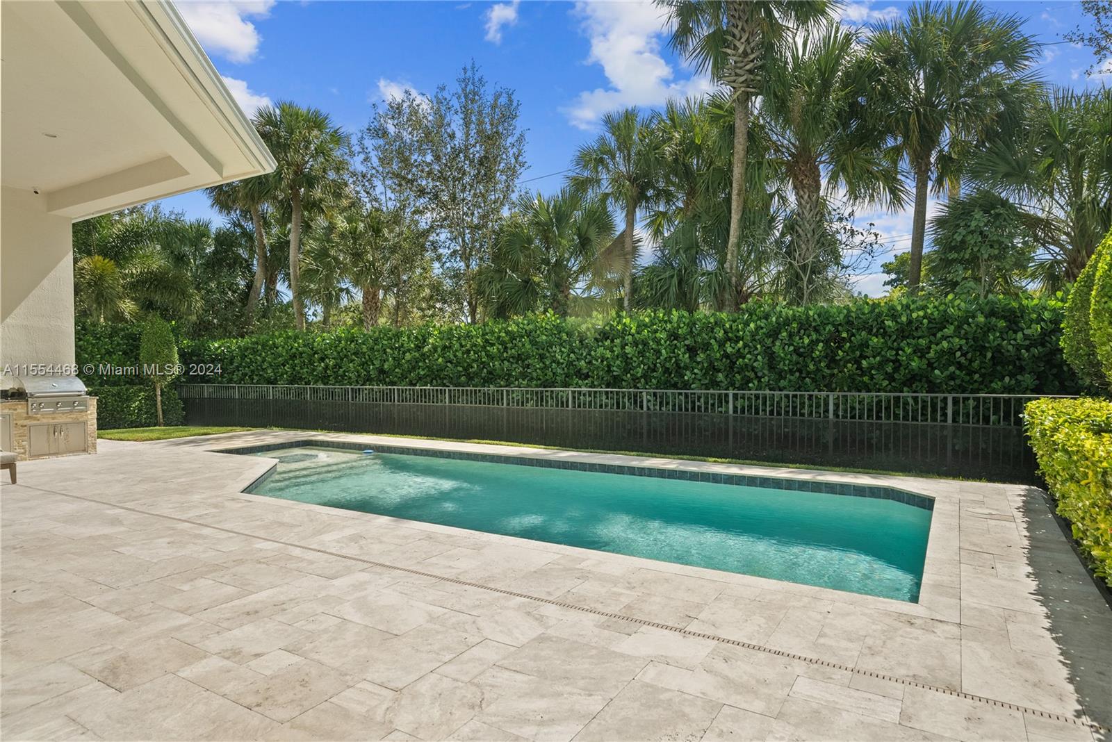 ROYAL PALM POLO PLAT - Residential Lease