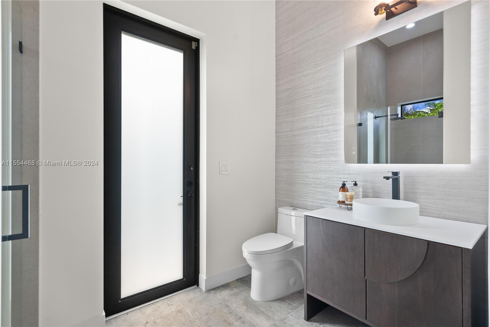 ROYAL PALM POLO PLAT - Residential Lease