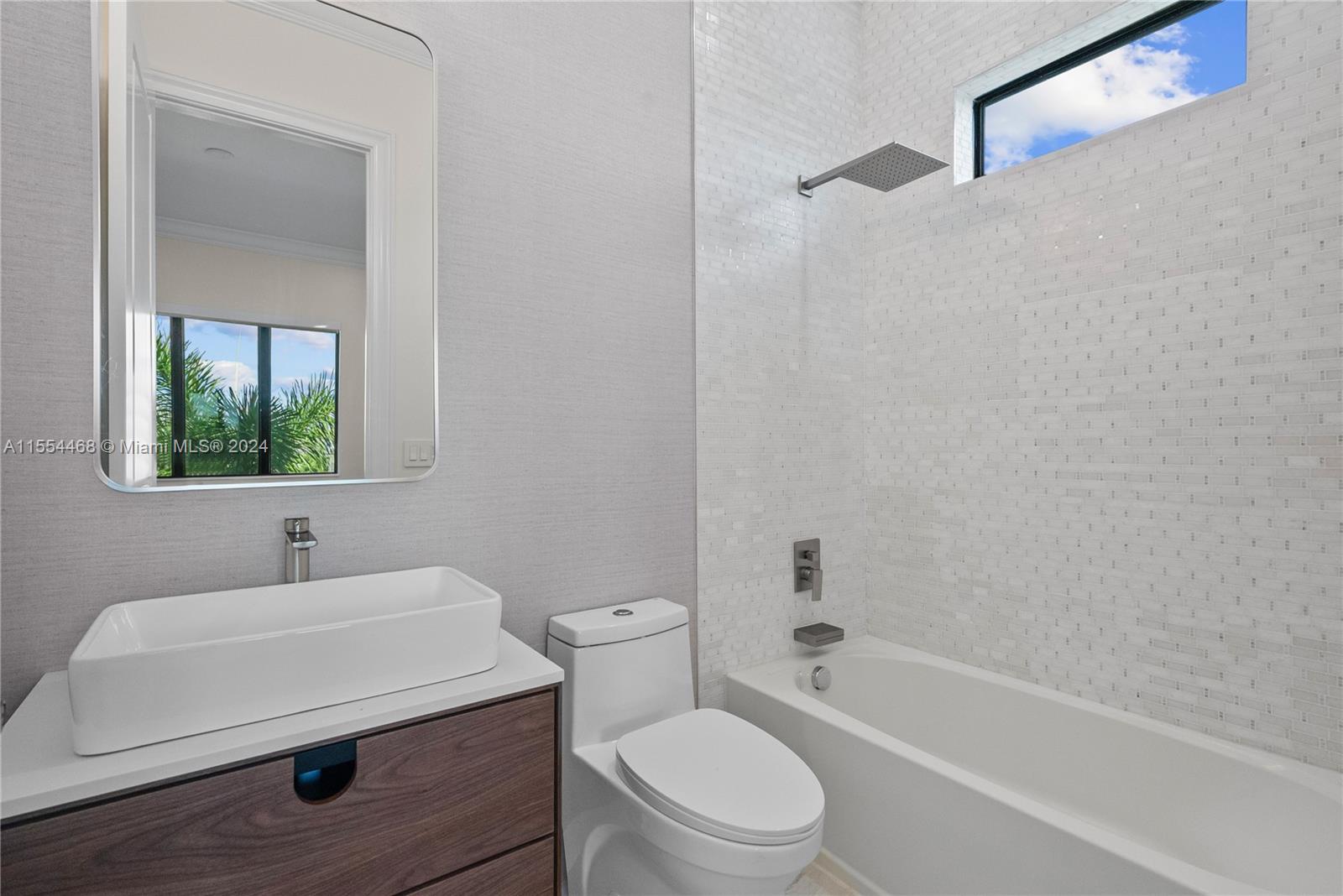 ROYAL PALM POLO PLAT - Residential Lease