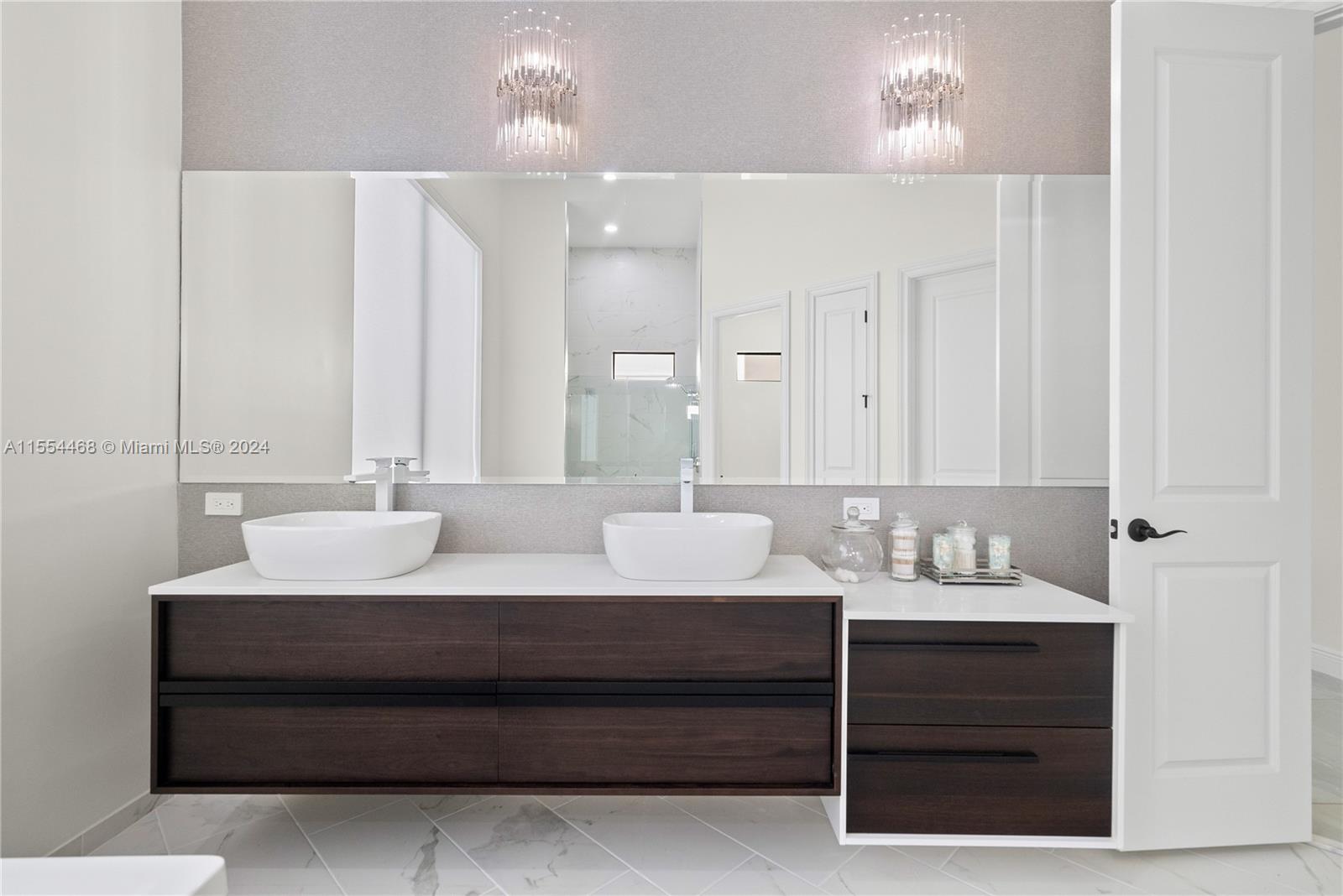 ROYAL PALM POLO PLAT - Residential Lease