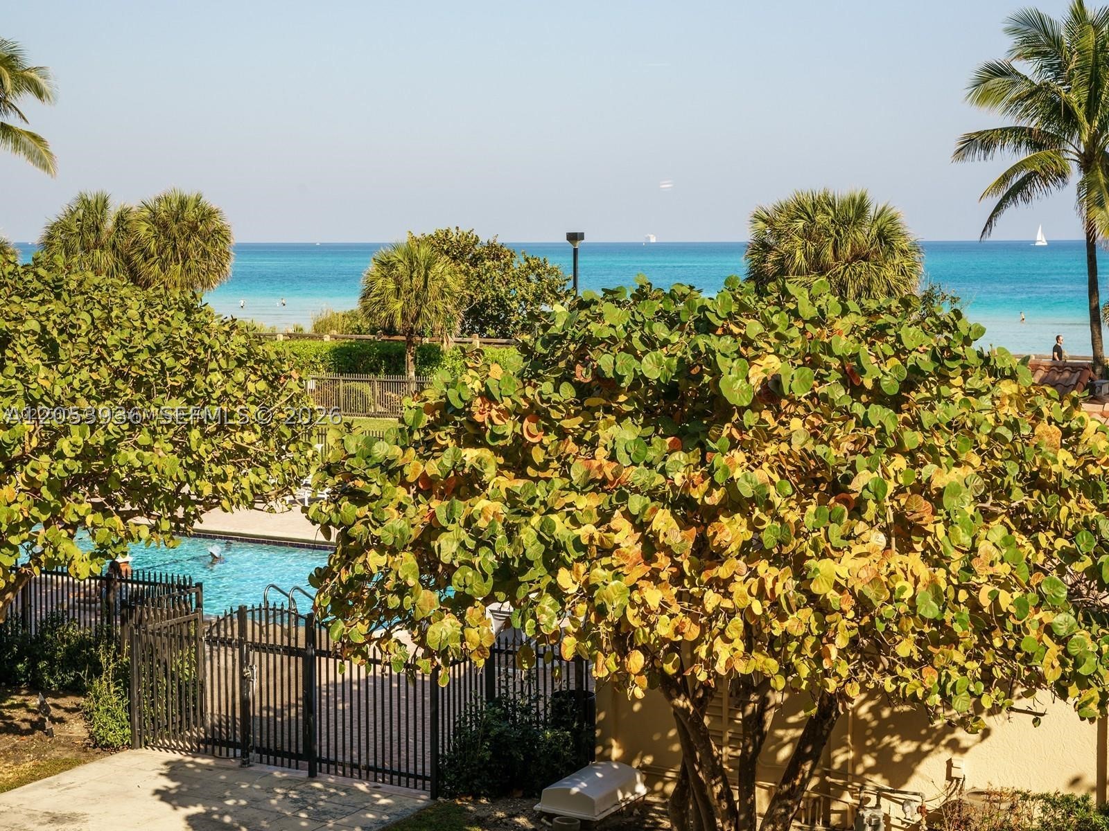 CLUB ATLANTIS CONDO - Residential