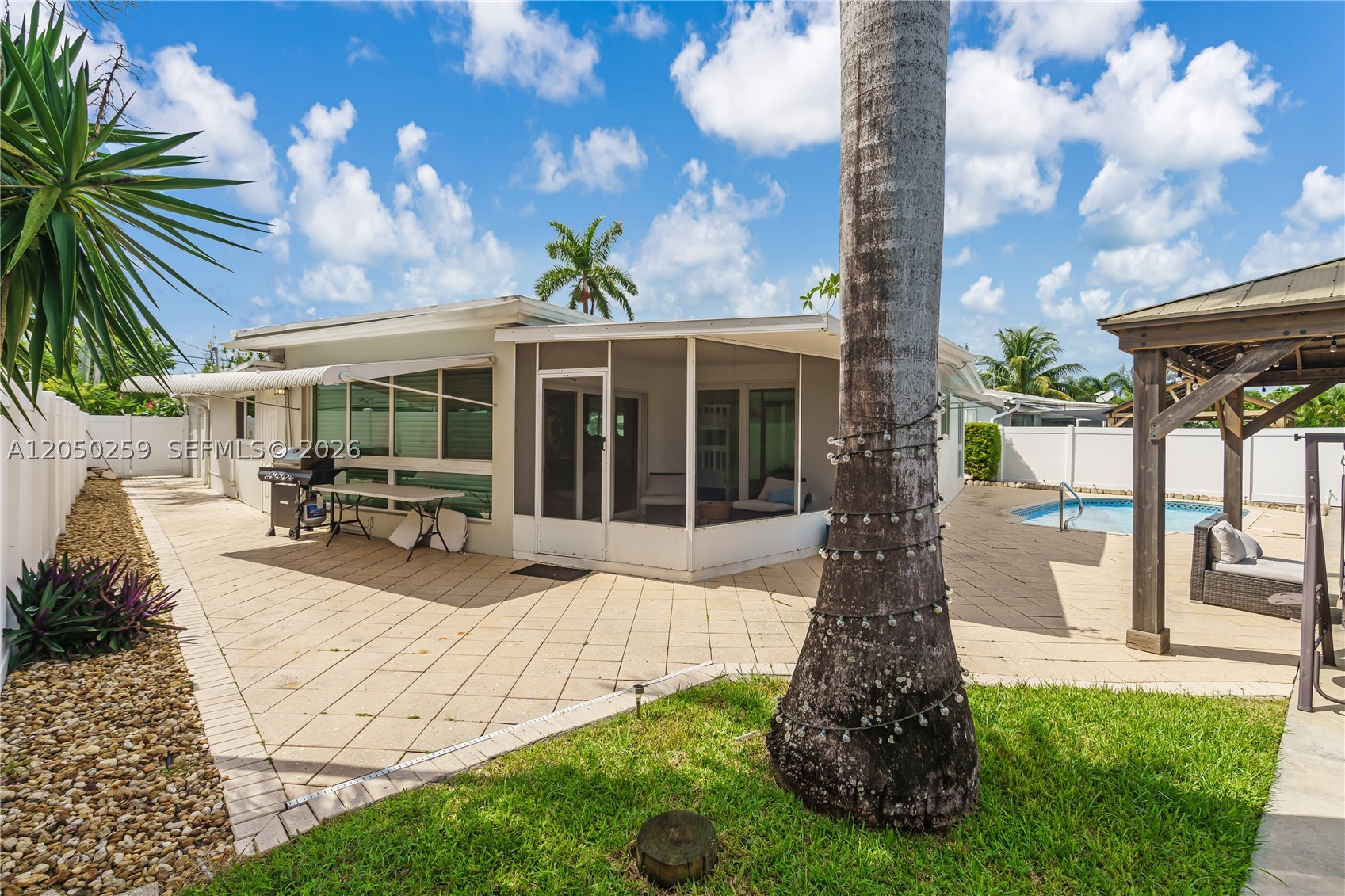 MIDDLE RIVER MANOR - Residential