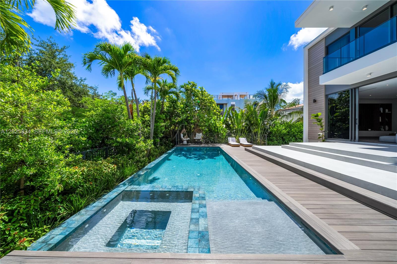 TROPICAL ISLE HOMES SUB - Residential
