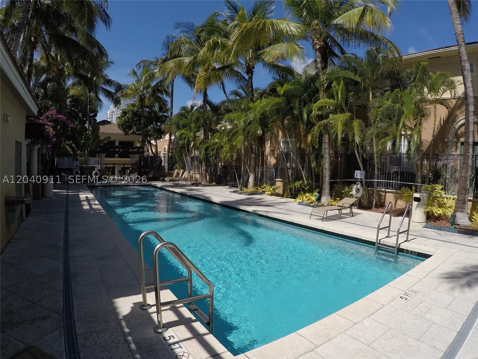 AVENTI AT AVENTURA CONDO - Residential