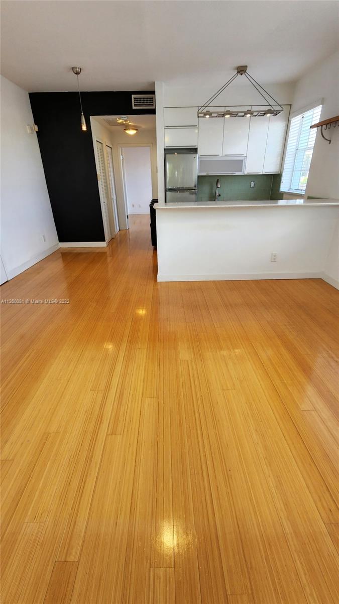 1523 WEST CONDO - Residential Lease