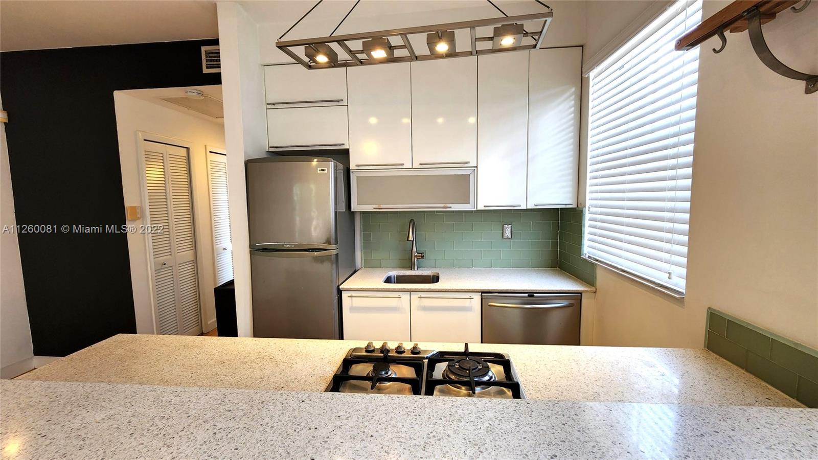 1523 WEST CONDO - Residential Lease