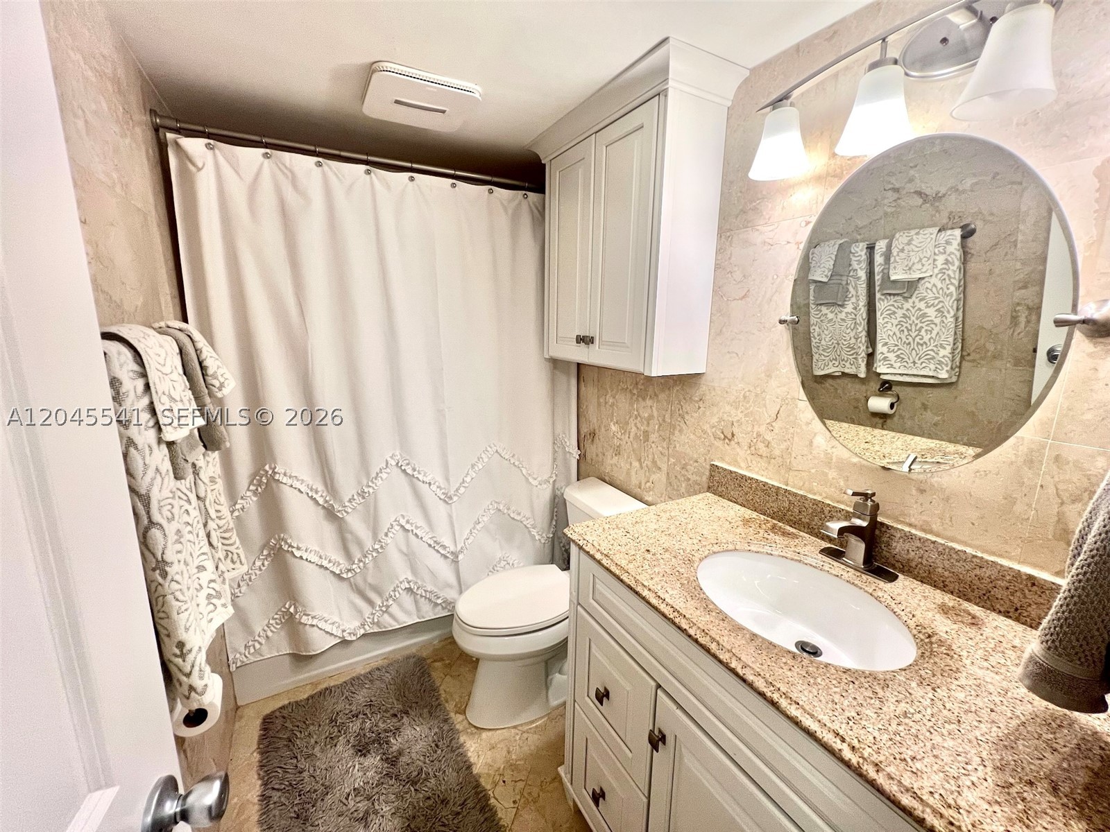 HARBOUR HALL INLET CLUB C - Residential