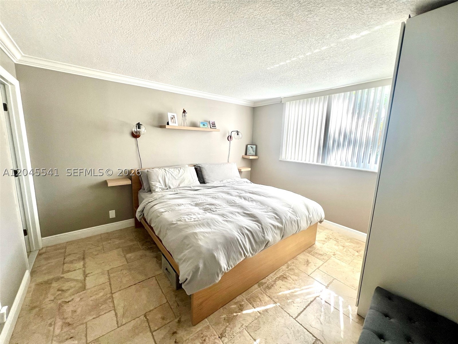 HARBOUR HALL INLET CLUB C - Residential