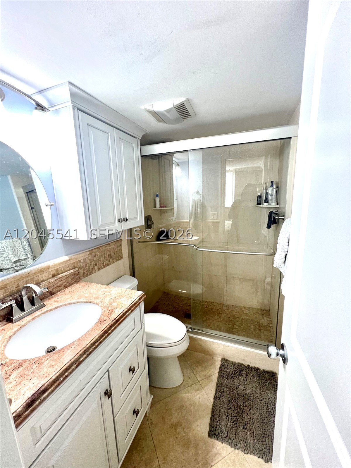 HARBOUR HALL INLET CLUB C - Residential