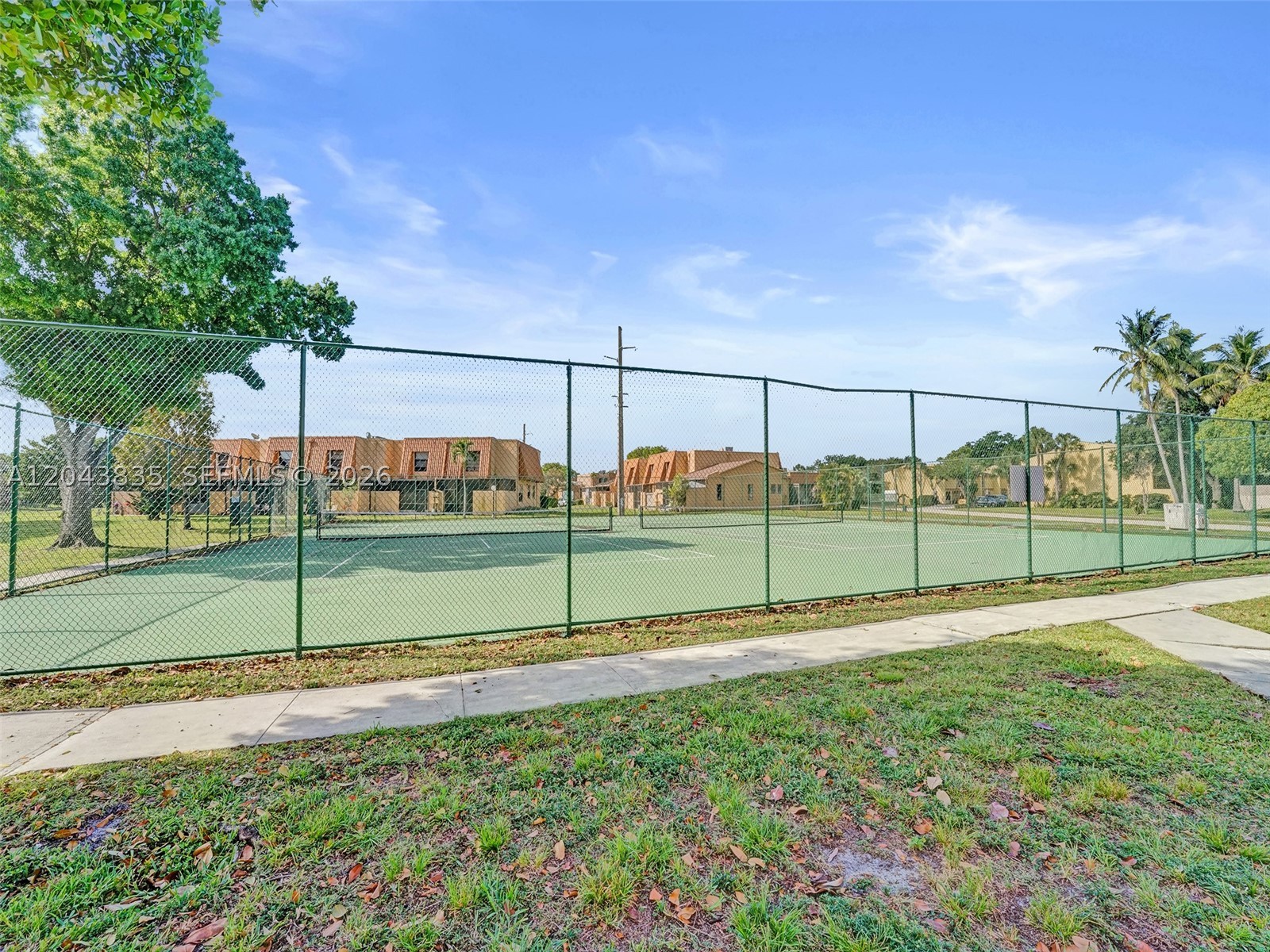 WESTVIEW CONDOMINIUM NO F - Residential
