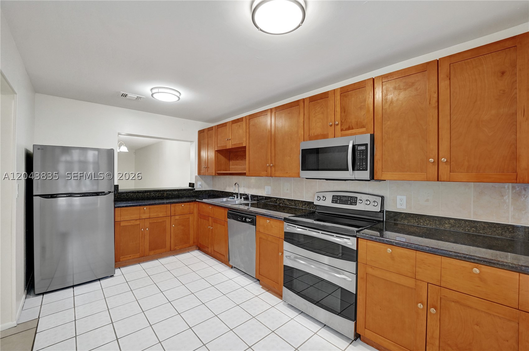 WESTVIEW CONDOMINIUM NO F - Residential