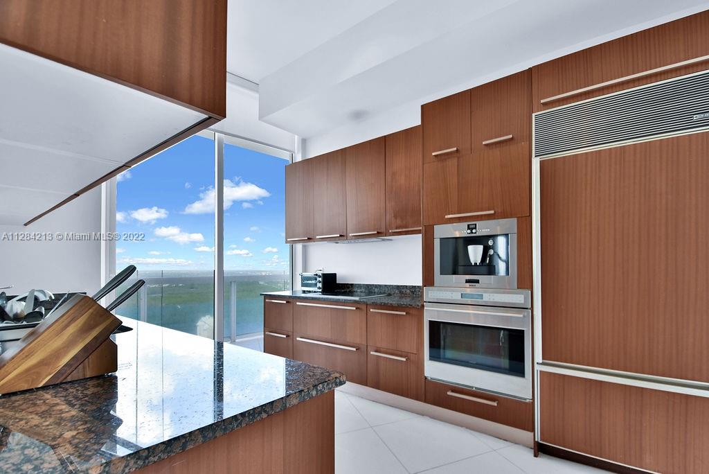 TDR TOWER II CONDO - Residential Lease