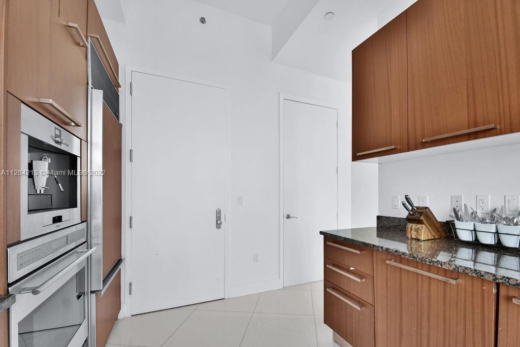 TDR TOWER II CONDO - Residential Lease