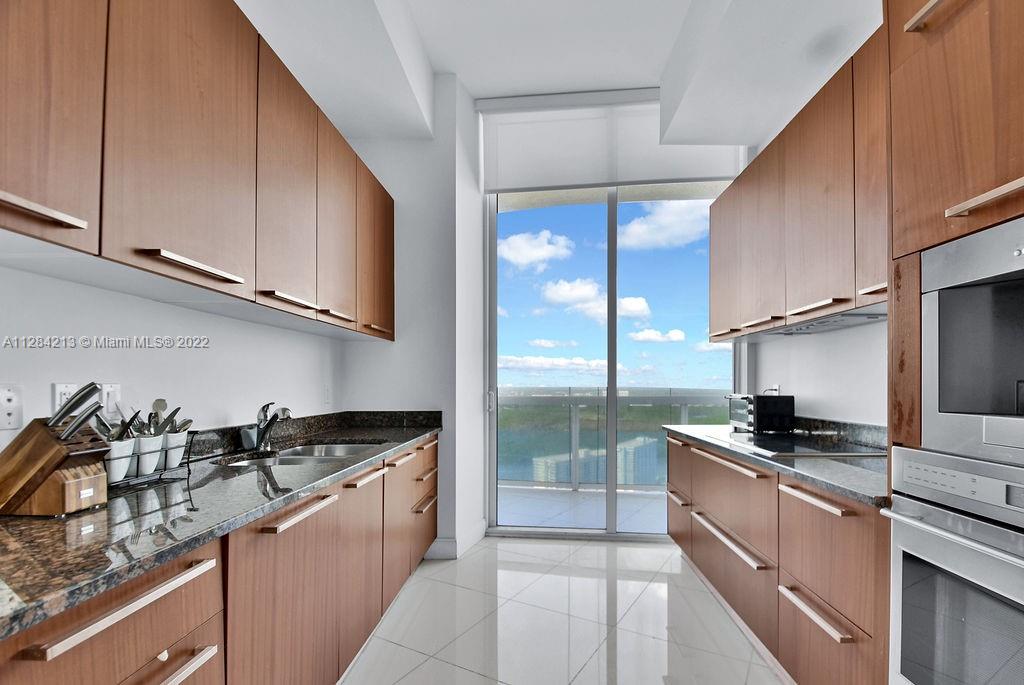 TDR TOWER II CONDO - Residential Lease
