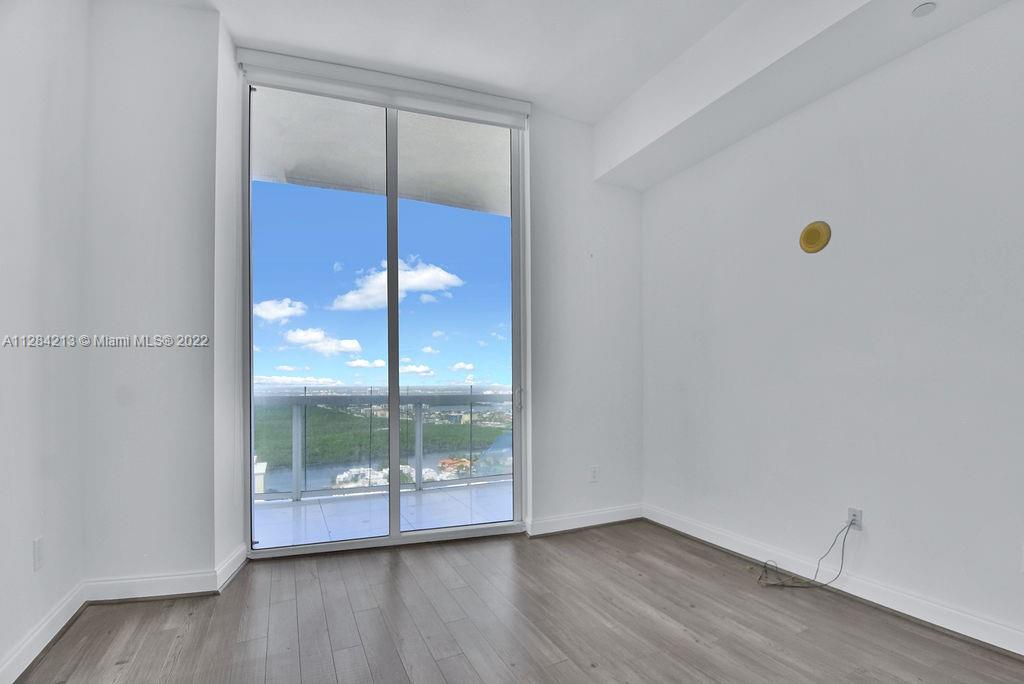 TDR TOWER II CONDO - Residential Lease