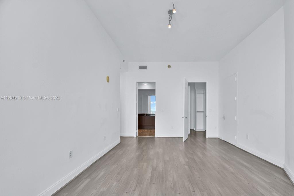 TDR TOWER II CONDO - Residential Lease