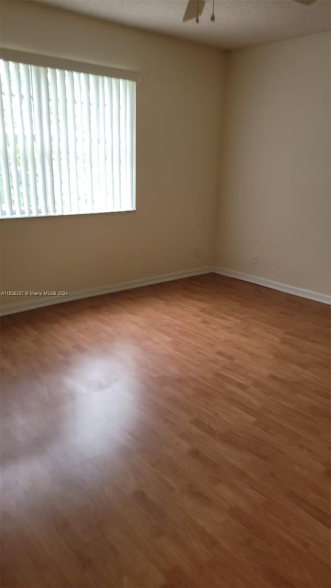 WINDMILL LAKES V CONDO - Residential Lease