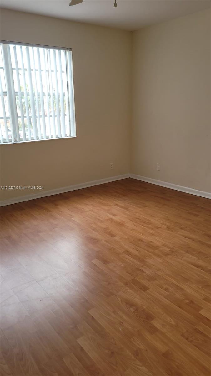 WINDMILL LAKES V CONDO - Residential Lease