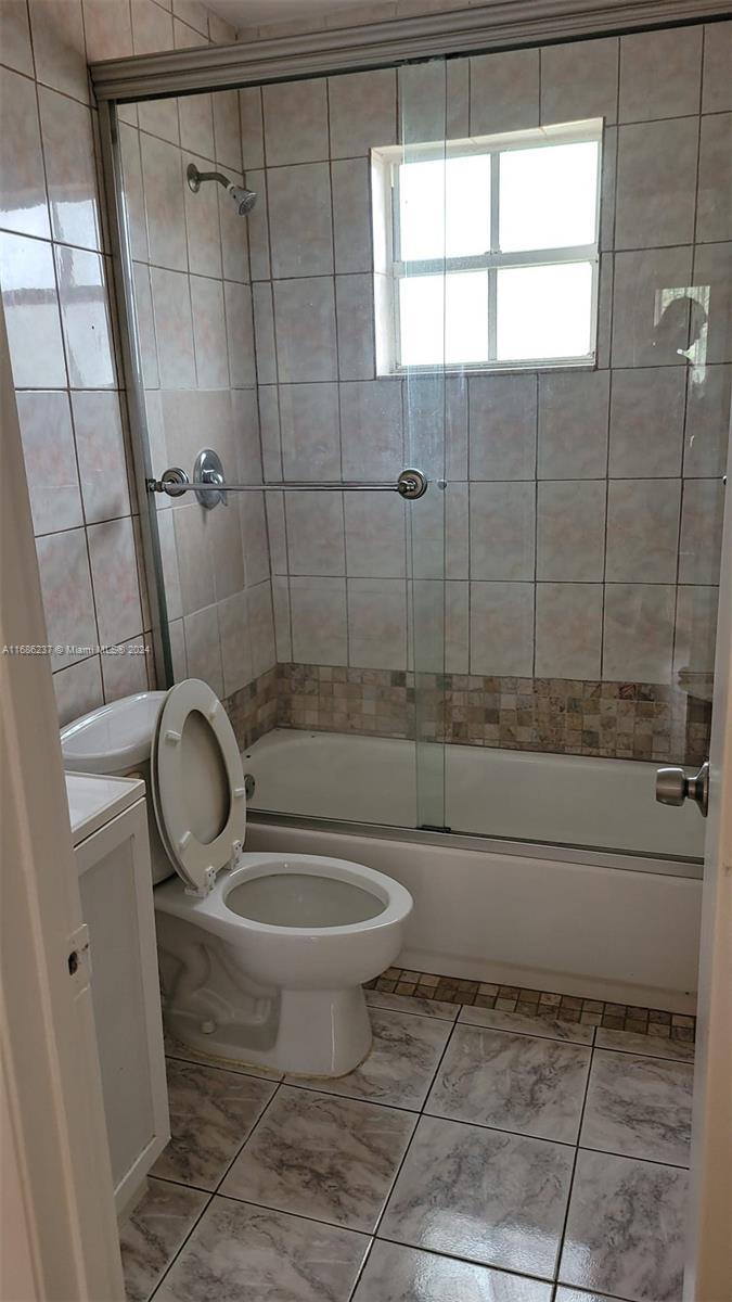 WINDMILL LAKES V CONDO - Residential Lease