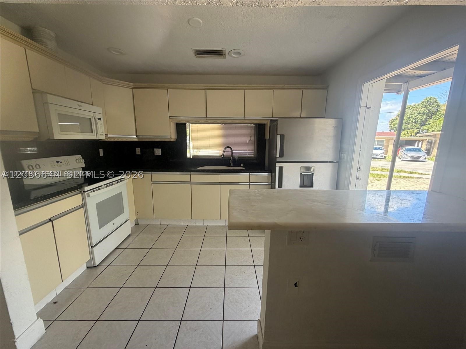 BEVERLY PARK - Residential