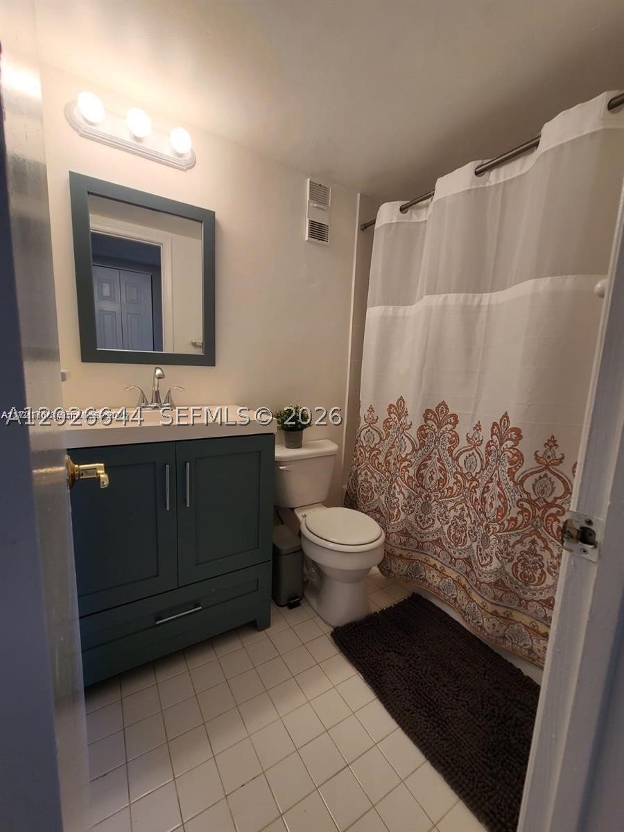 PINE LAKE THREE CONDO - Residential