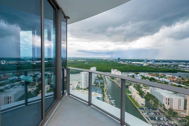 Ritz Carlton Residences - Residential