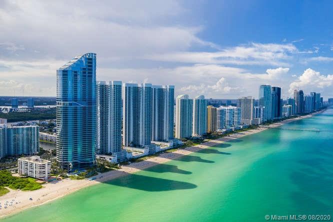 Ritz Carlton Residences - Residential