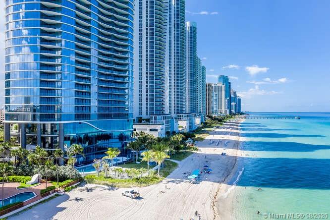 Ritz Carlton Residences - Residential