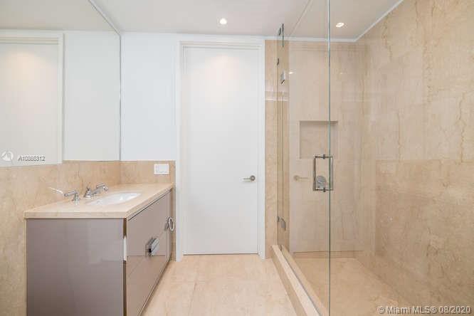 Ritz Carlton Residences - Residential